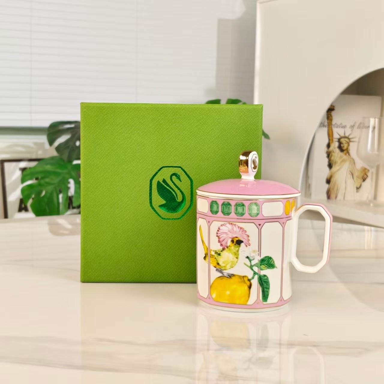 Swarovski Mug with lid marshmallow color set - Image 2 of 2